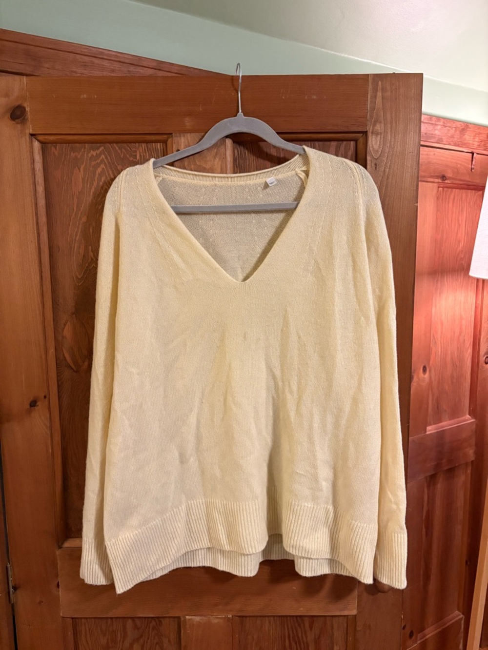 Vince Cashmere Sweater Butter Yellow (Flaws) - Picture 3 of 5
